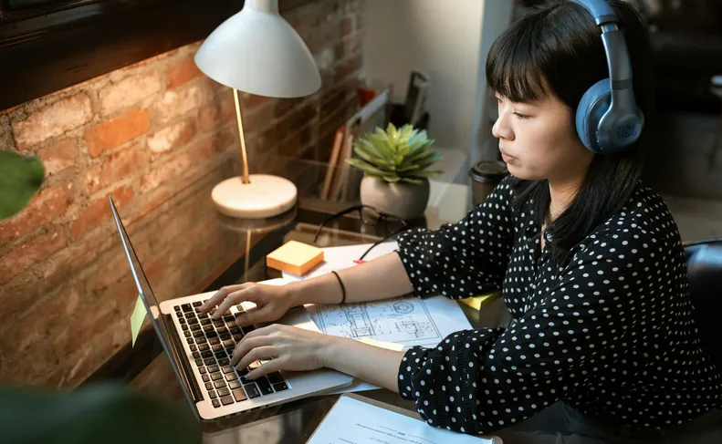 Tjäna pengar hemifrån eller på nätet